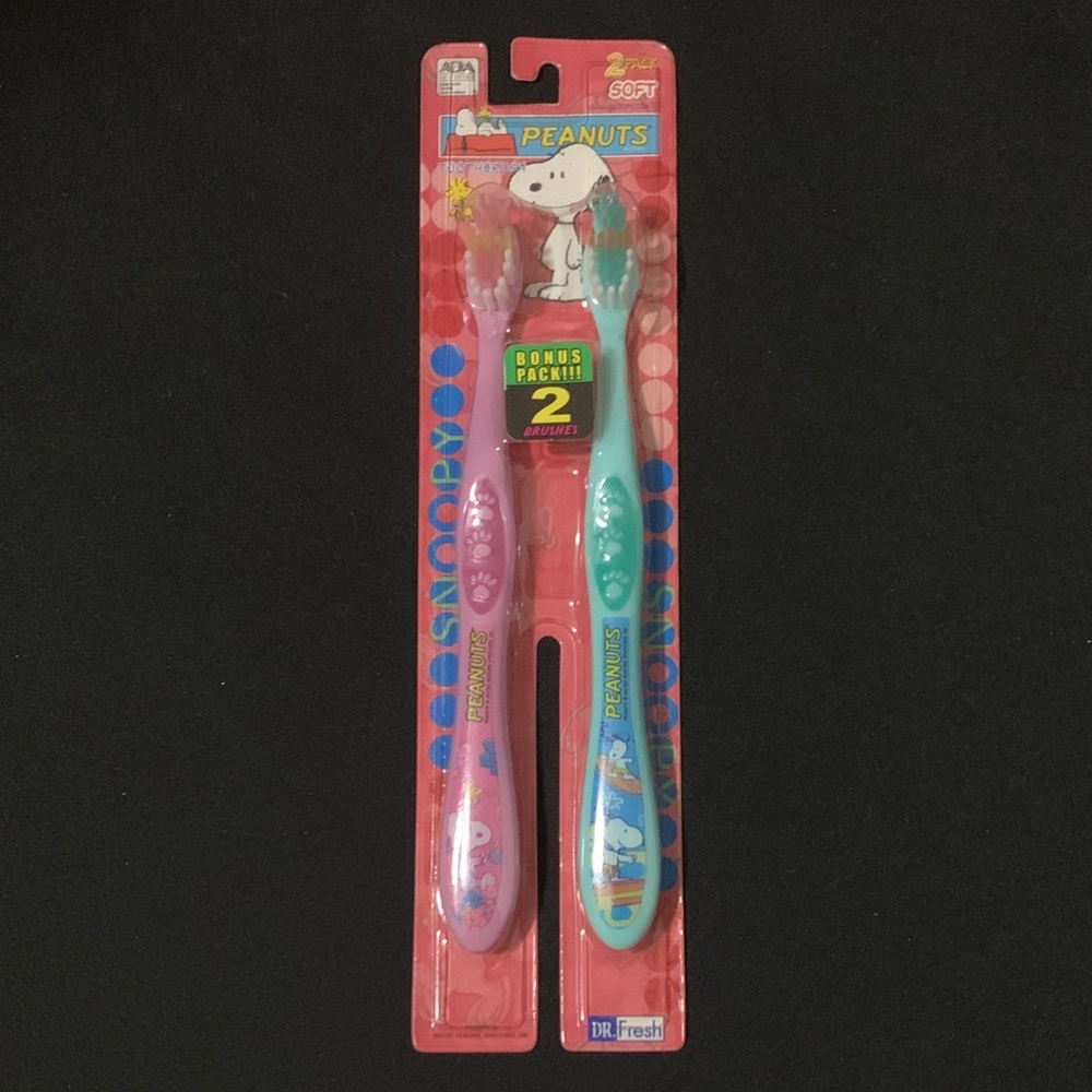 Snoopy Kids Toothbrush Set of 2 Brushes Surfer Woodstock New